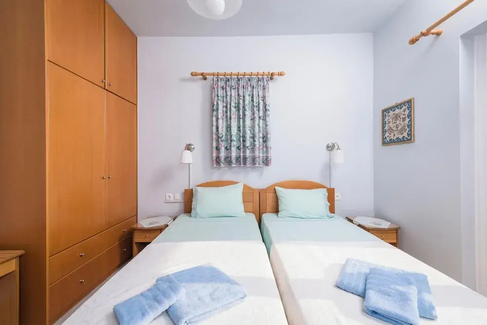 Cretan View Apartments with sea view