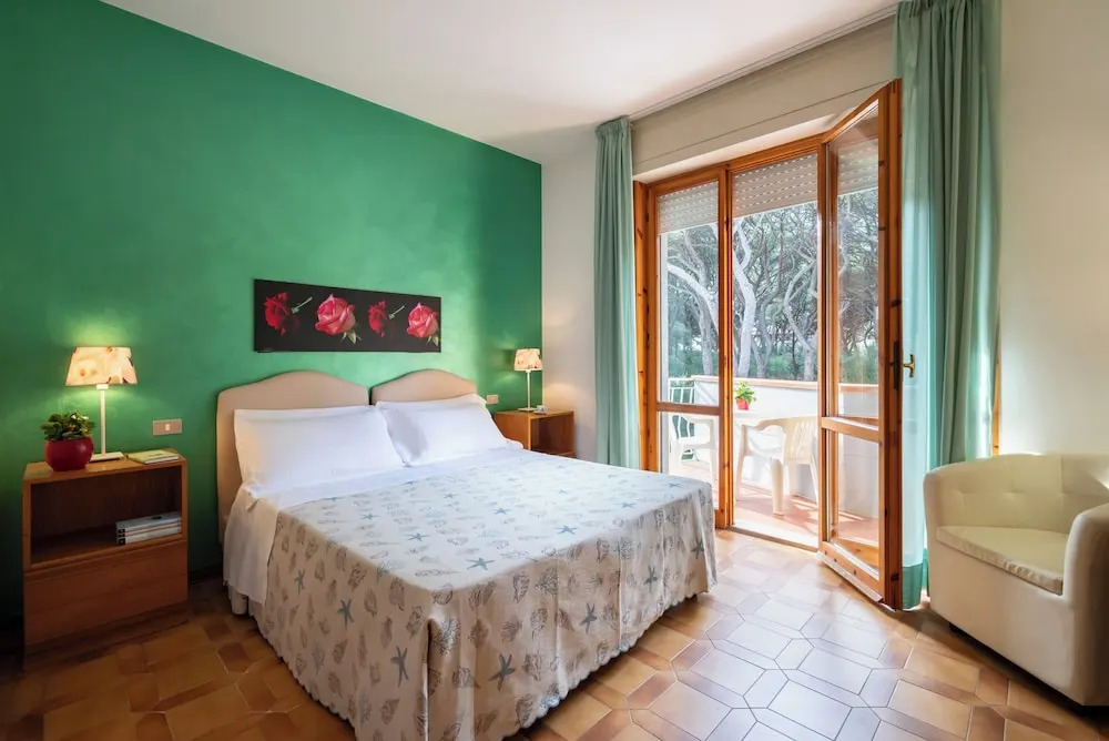 Hotel Parco dei Pini - 100mt dal Mare