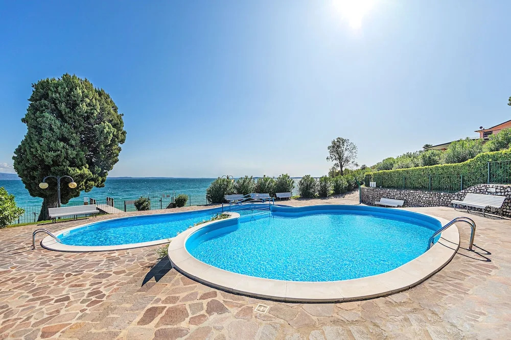 San Sivino Apartment with pool by Wonderful Italy