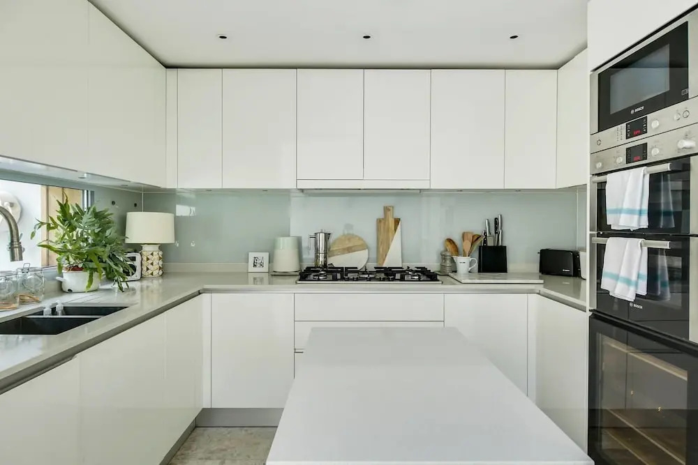 Stylish 5 bed Home in Heart of Clapham