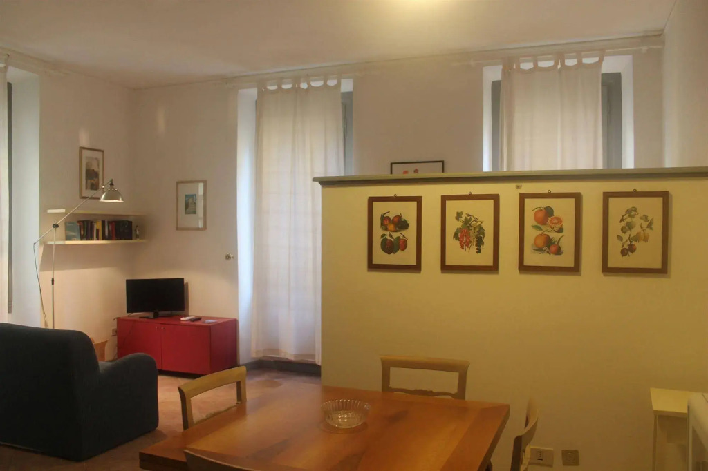 THREE APARTMENTS Via Roma
