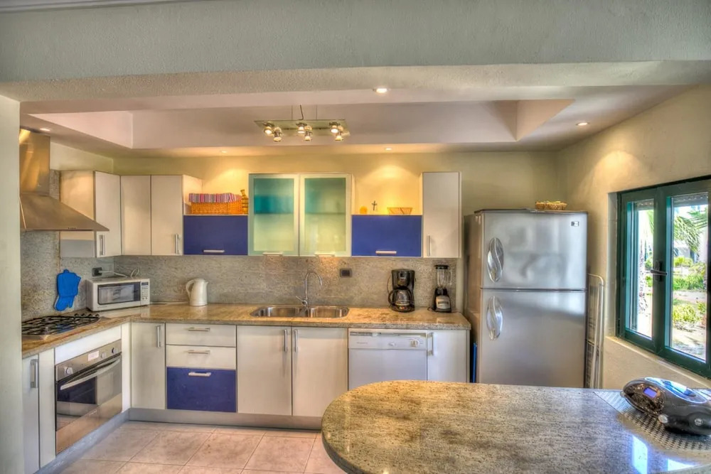 Dapper Beachfront 2 Bedroom Apartment - D201