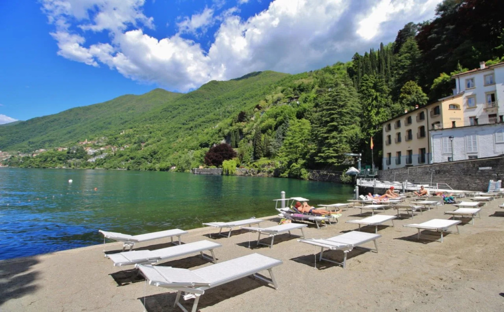 Le Finestre sul Lago