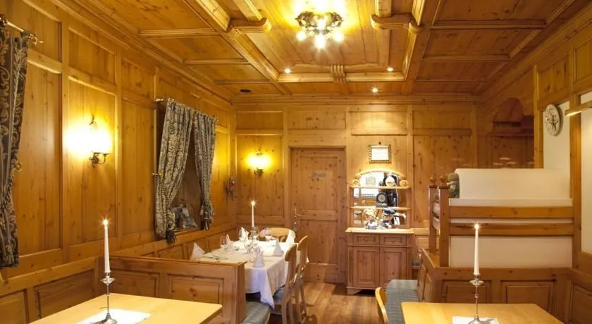 Hotel Jolanda