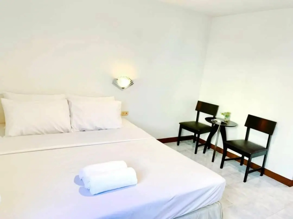 โรงแรมสุขวิไล Sukwilai Hotel