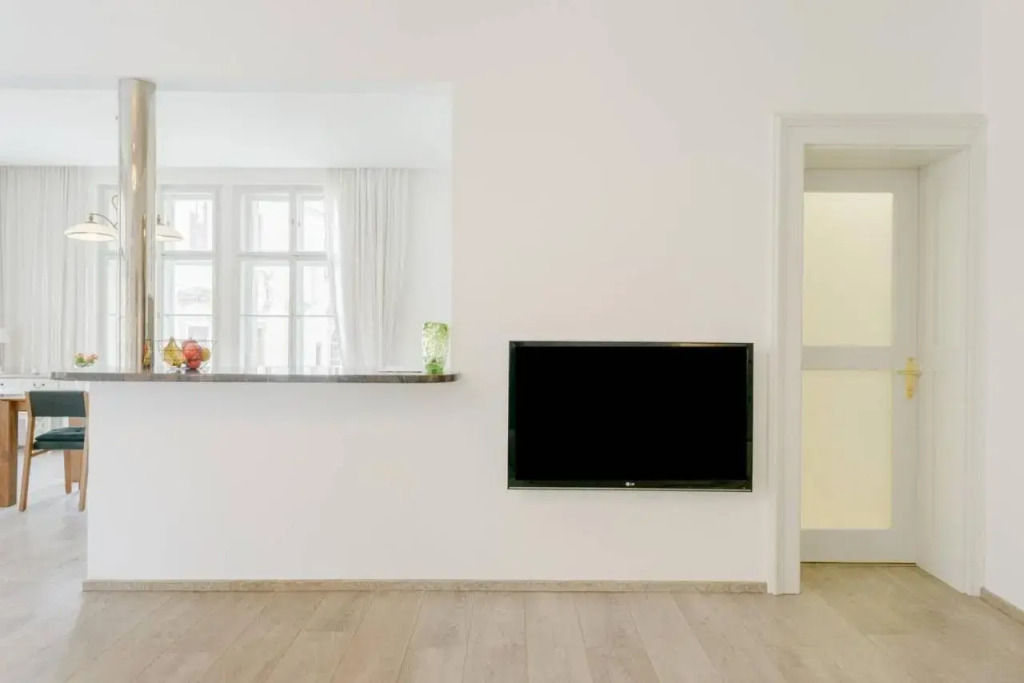 Stylish, Light-Filled Home in the Historic Center