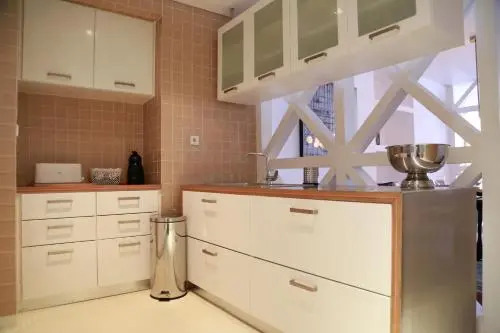 Lovelystay - Chiado 3Bedroom Wonder