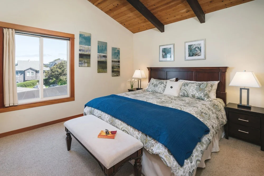 Pacific House by Avantstay Bright Airy Home w/ Direct Access to Cannon Beach