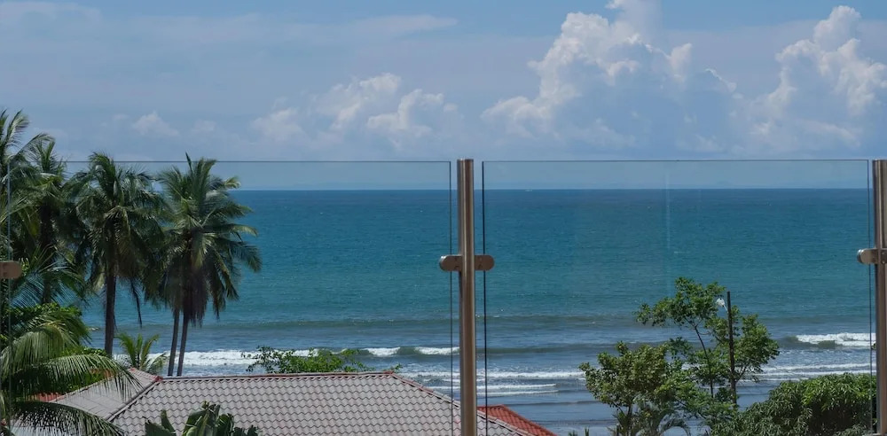 Sunset Boulevard Jaco Beach 405