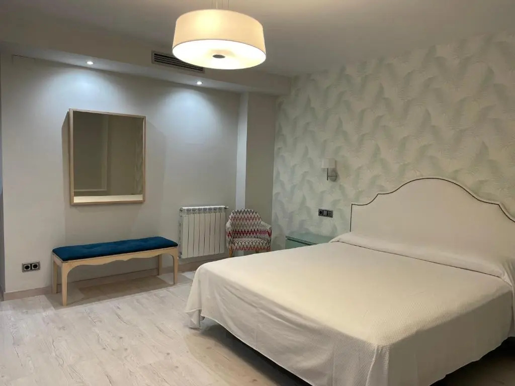 Hotel Pirineos Ainsa
