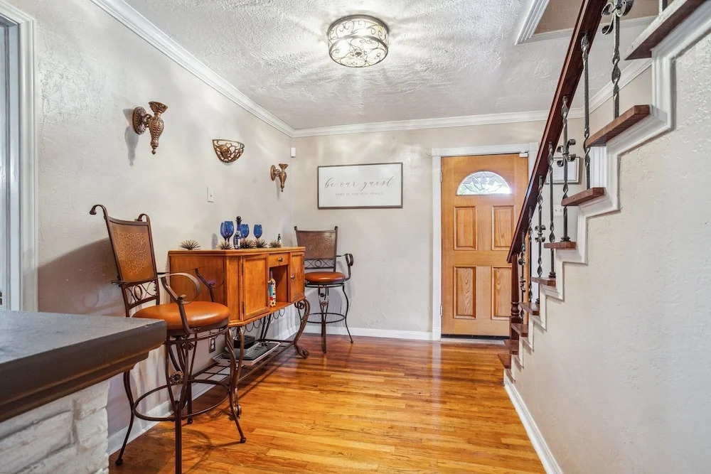 The Old Downtown Historic Grand Prairie House 4 Bedroom Home by RedAwning