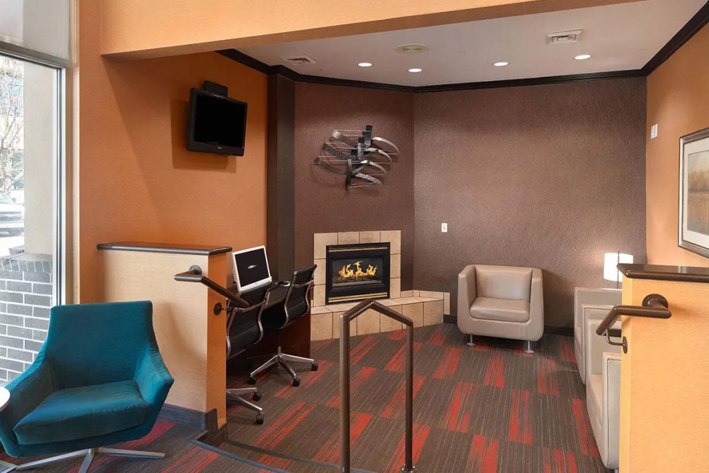 Crystal Inn Hotel & Suites - Midvalley