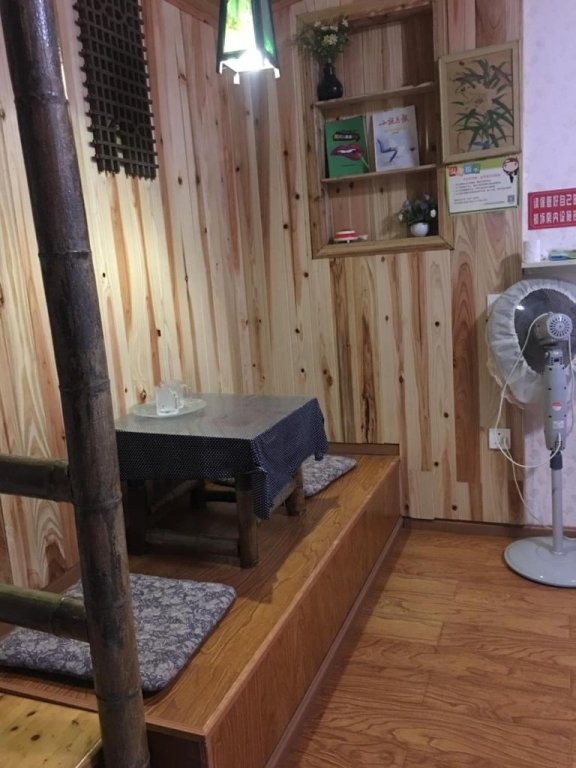 Ya'an Laojingfang Hostel