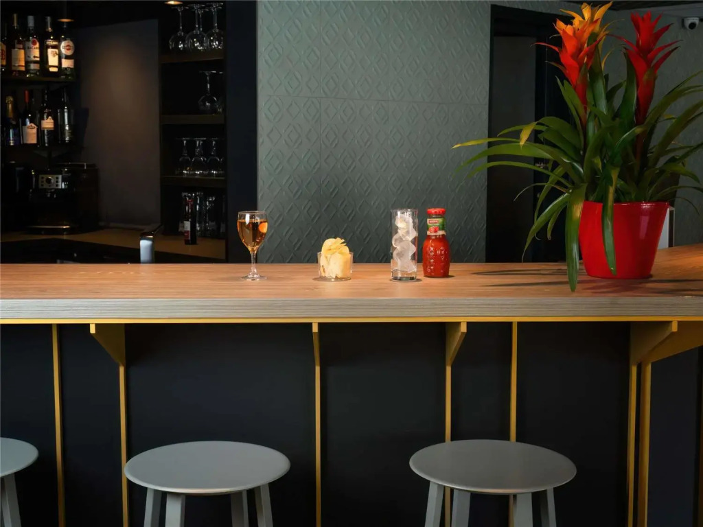 ibis Cergy Pontoise Le Port
