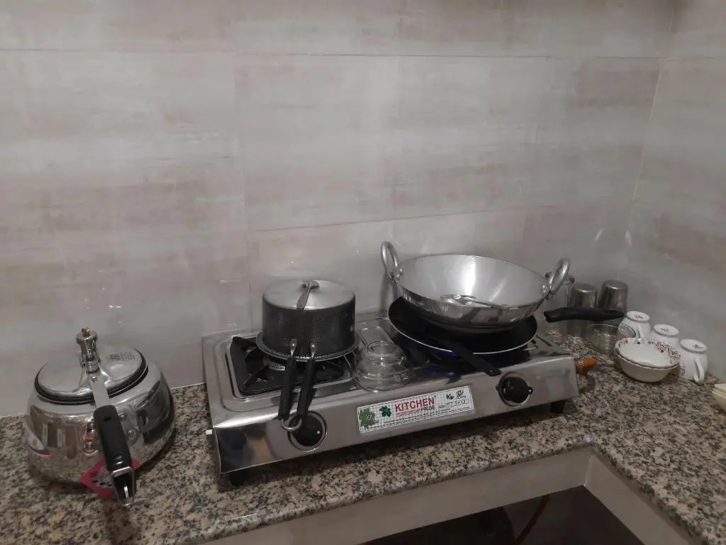 Luxurious studio apartment with attached kitchen, washroom, balcony, fridge, ac, Android led tv, wifi, in cream location of lajpat nagar 92,121,74700