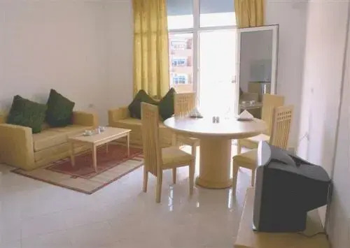 Oasis Resort & Apartment