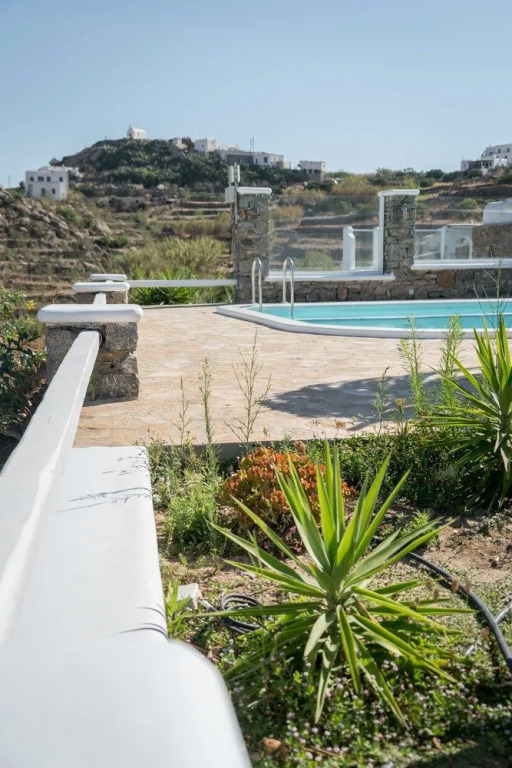 Thalias House