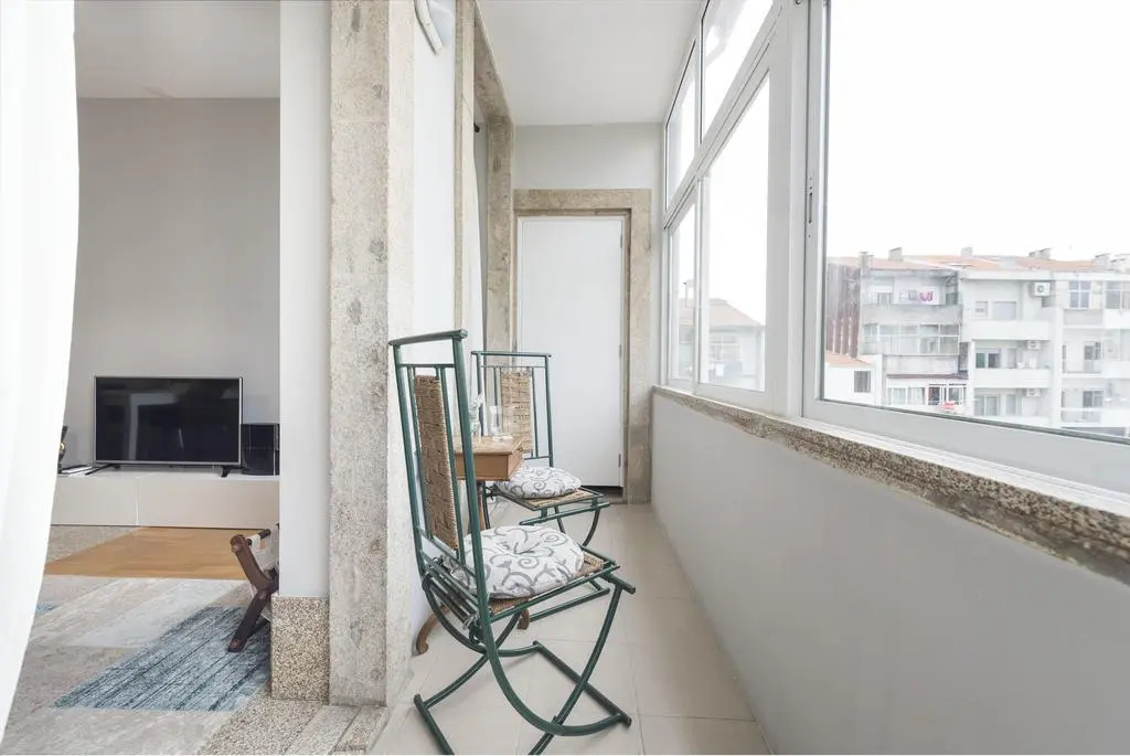 Le Petit Chateau Apartments Porto