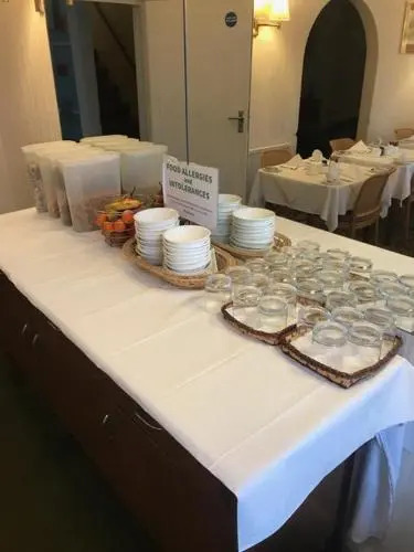 Clifton Hotel