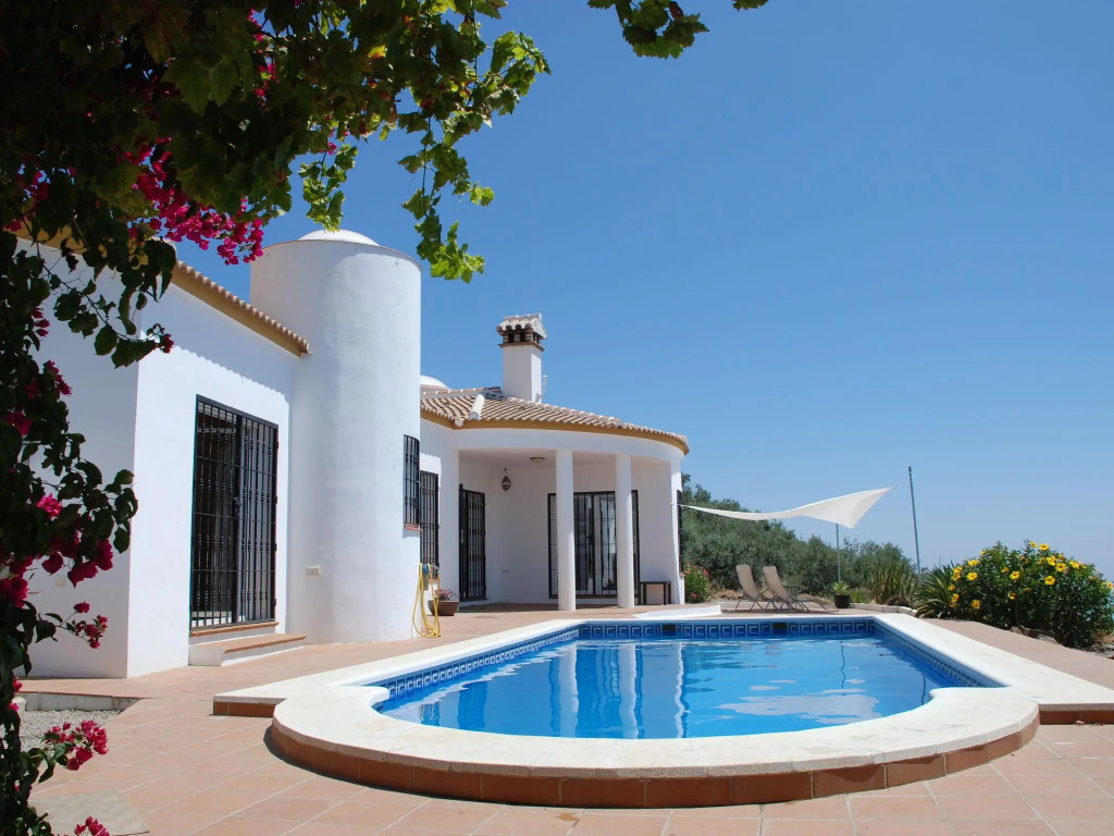 Villa in Arenas with Mediterranean Views