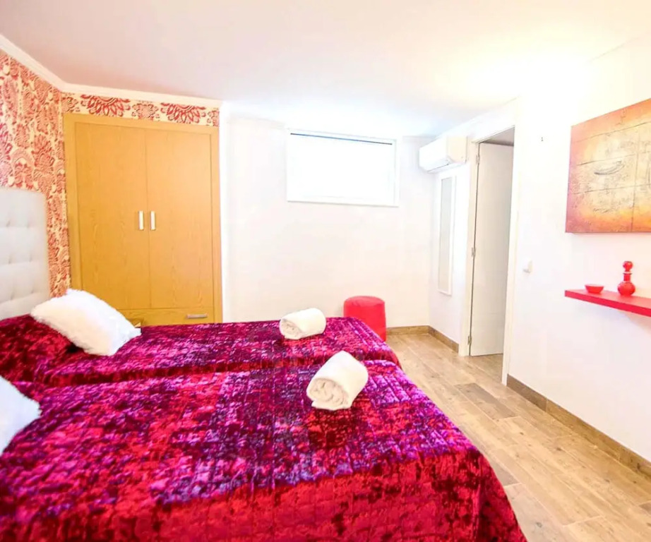 Villa With 7 Bedrooms in Quarteira, With Private Pool, Enclosed Garden and Wifi - 2 km From the Beach