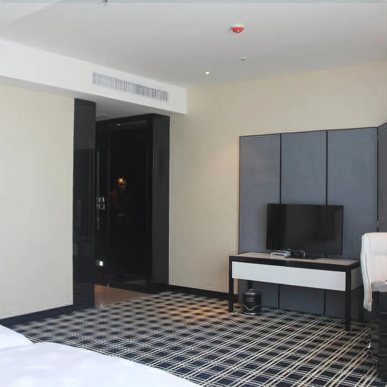 Crystal International Hotel