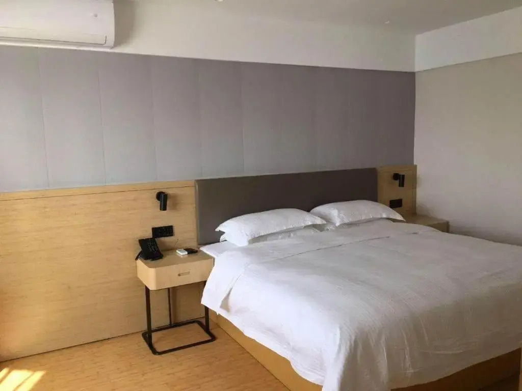 GreenTree Inn Jiangsu Lianyungang Hualian Building Business Hotel
