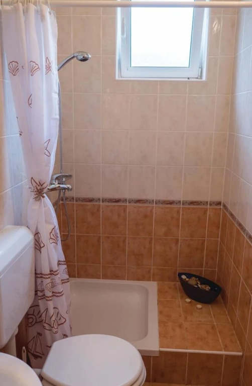 Cozy Home In Banjol With Wifi