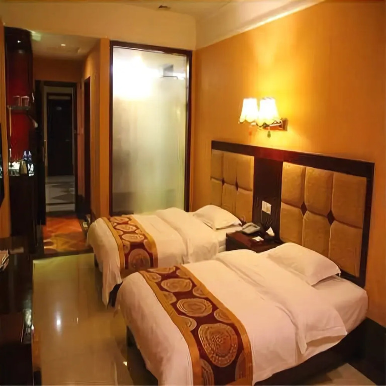 Huayi Youjia Hotel (Shaoguan Qujiang District Nanhua Temple)