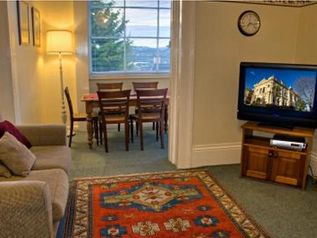 Highbury Apartments