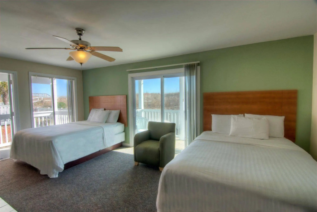 Surfside Lodge