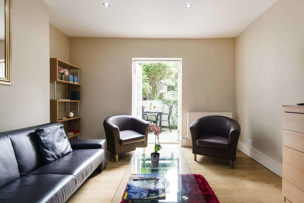 Bright Mornington Avenue Apartment I - KDW01