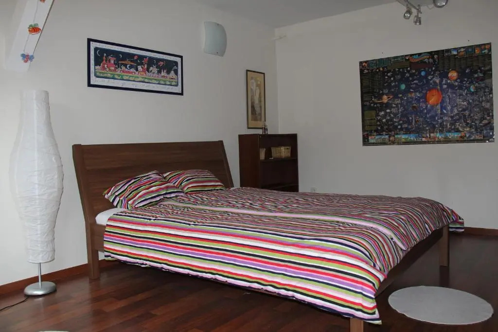 Queen Zita Apt 130 m2 near Chain Bridge