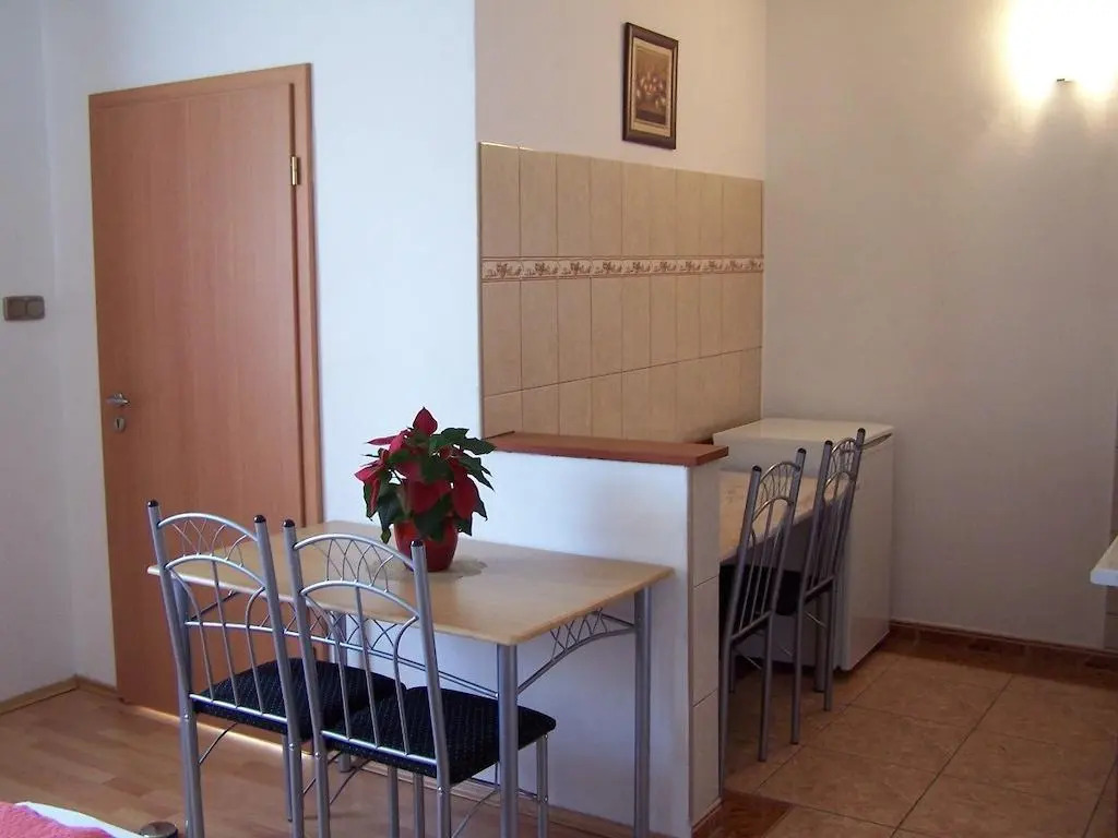 Akacia Apartment