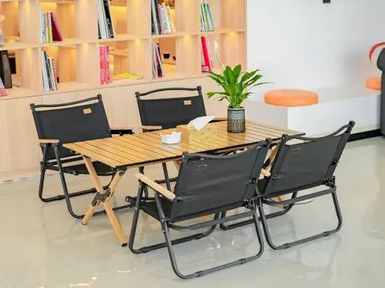 Zixing City Dongjiang Lake Xiuliu youth homestay