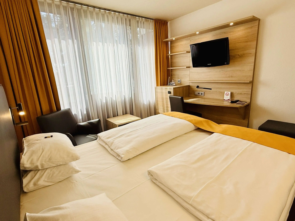 ARVENA Messe Hotel