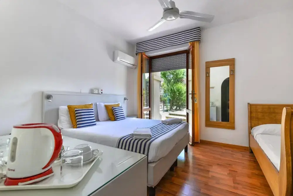 Hotel in Capoliveri with private beach
