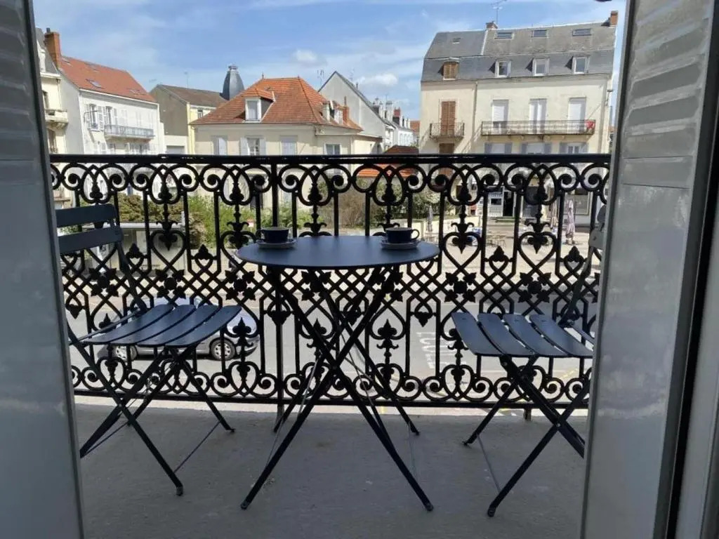 Appartement Vichy, 2 pièces, 2 personnes - FR-1-489-362