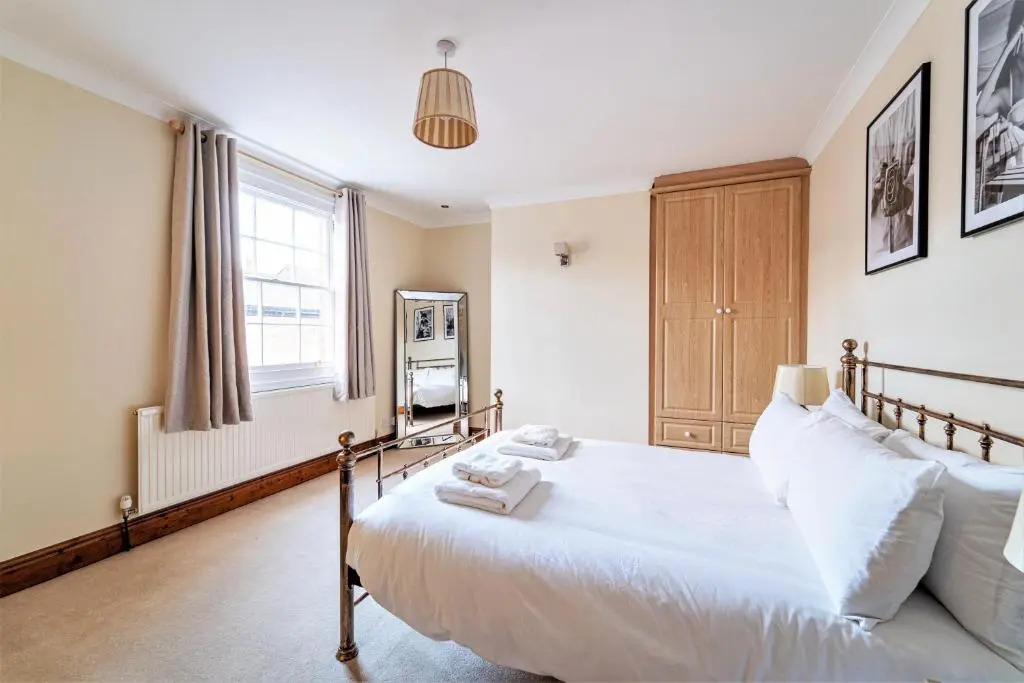 The Cottage in Chester, Sleeps 6 with FREE Parking