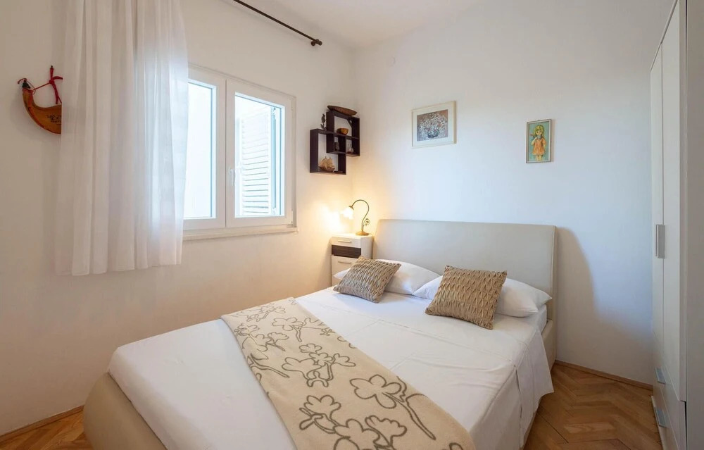 Nice Home in Krilo Jesenice with Hot Tub, WiFi & 4 Bedrooms