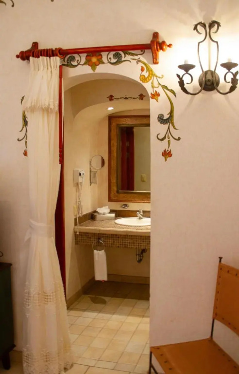 Los Pilares Hotel