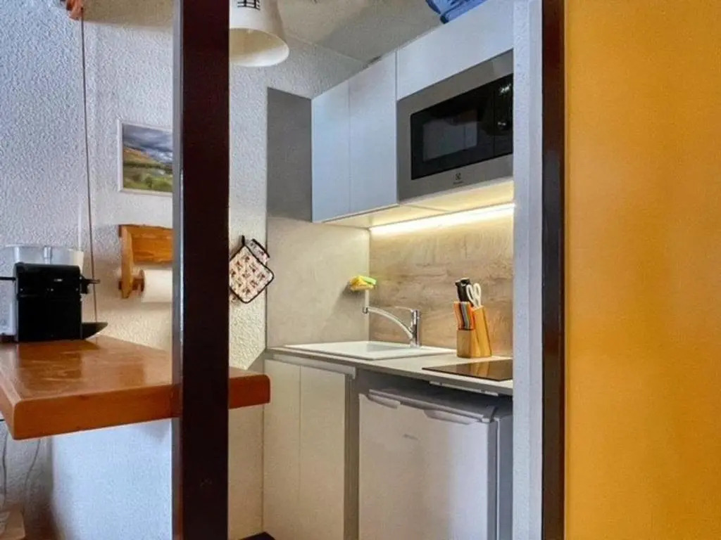 Appartement Vars, 1 pièce, 4 personnes - FR-1-330B-54