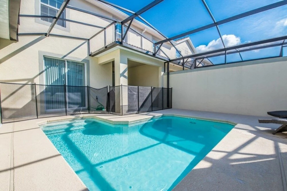 Amazing Townhouse! Storey Lake - 4813CS