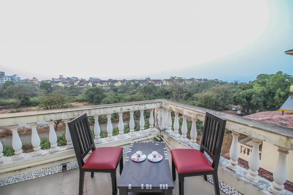 OYO 10402 Home 4BHK Villa Panjim Old Goa Highway