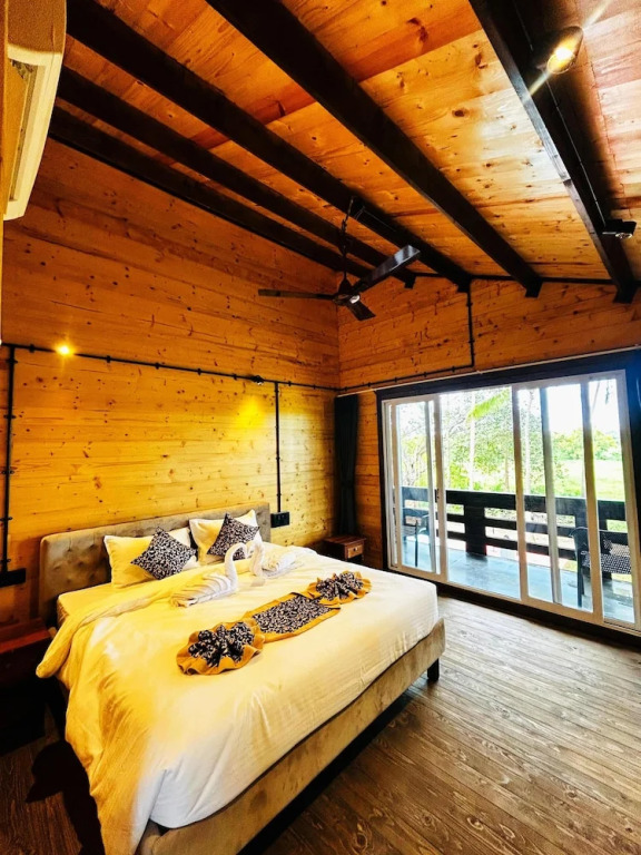 Seclude Eco Cottages