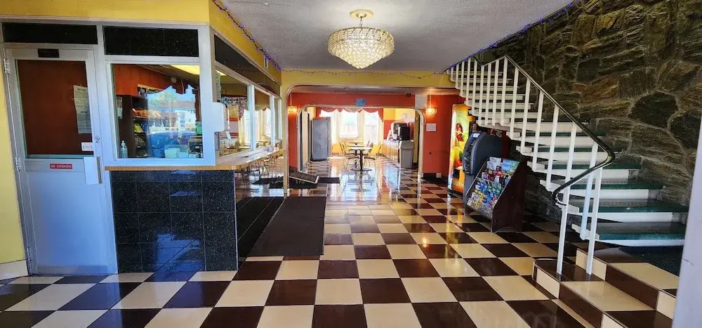 Отель Элмвуд-Парка Townhouse Inn & Suites