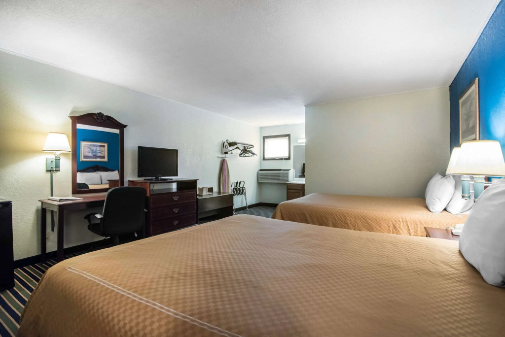 Econo Lodge Brattleboro South