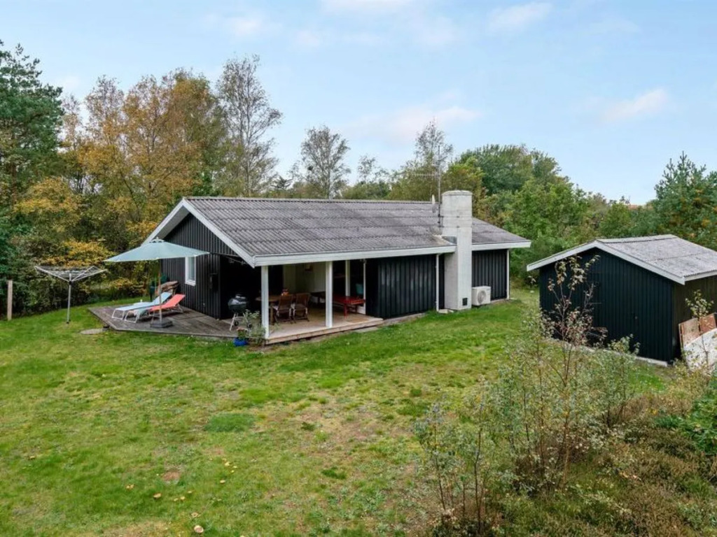 "Sazdo" - 500m from the sea in NE Jutland