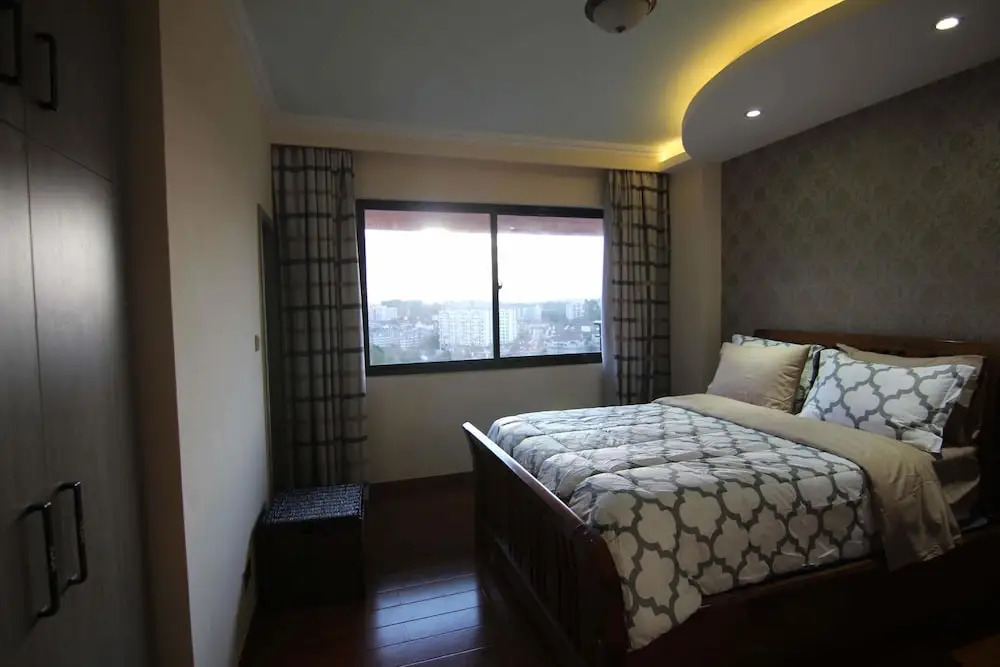 Stupendous Views Penthouse 24