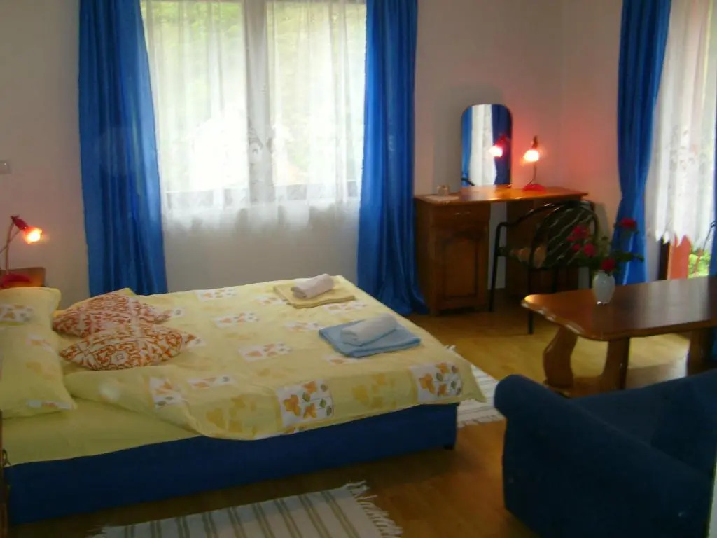 Rooms Misirlije